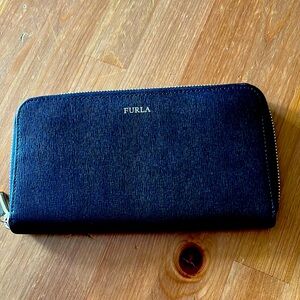 NWOT Furla Wallet